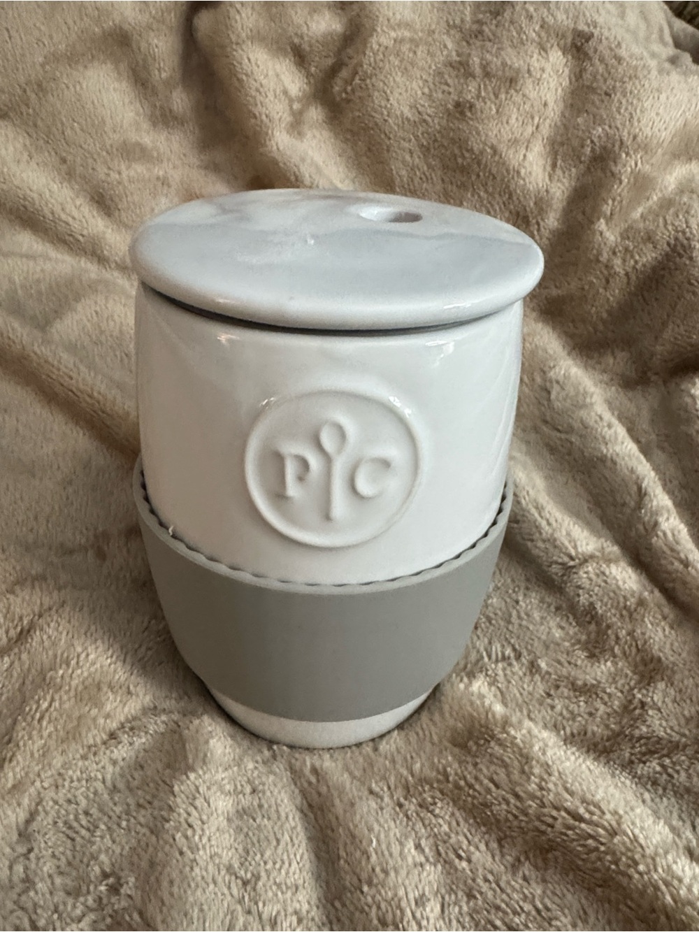 Pampered Chef White Ceramic Warmer for the microwave #1529